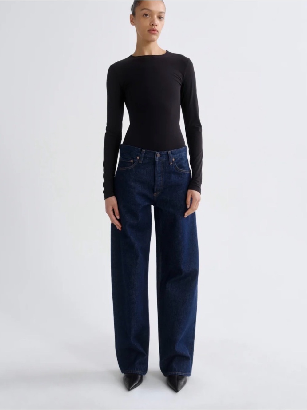Never worn Agolde Arc Jean size 24